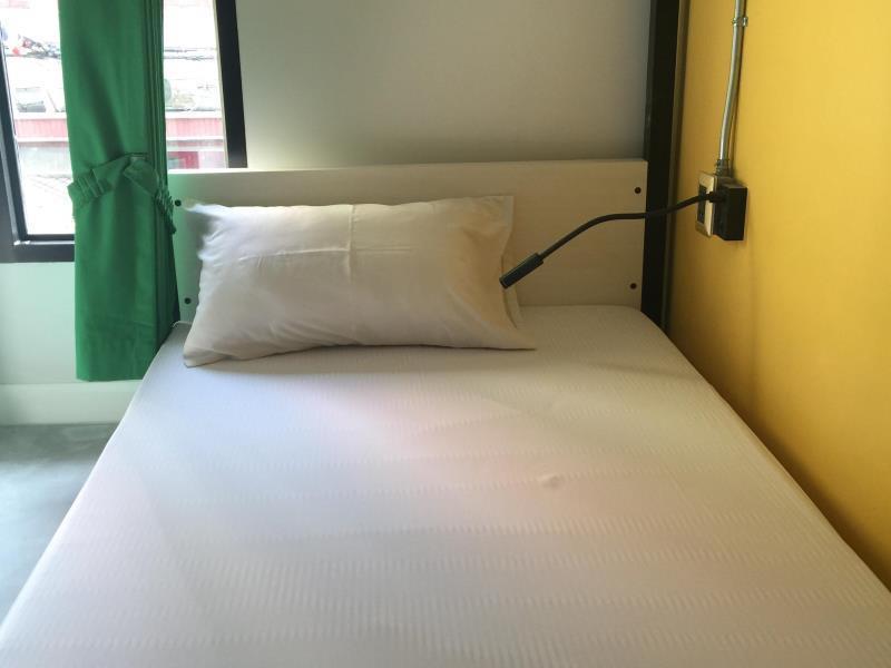 Bed@Town Hostel Bangkok Luaran gambar